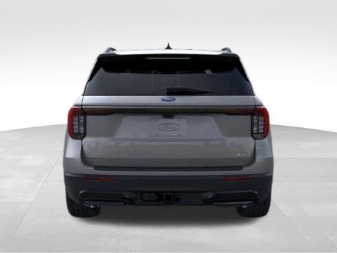 Used 2026 Ford Explorer ST-Line w/ ST-Line Street Pack AWD/4WD image 5