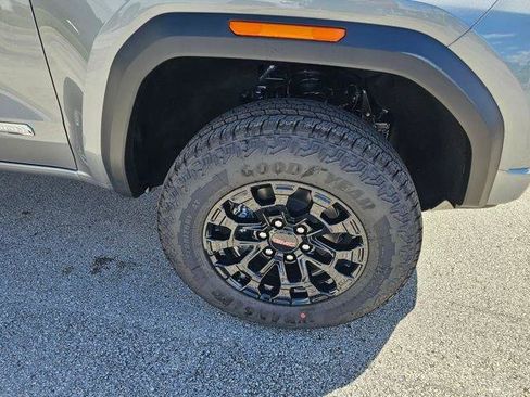 New 2026 GMC Canyon Elevation w/ Convenience Package image 12