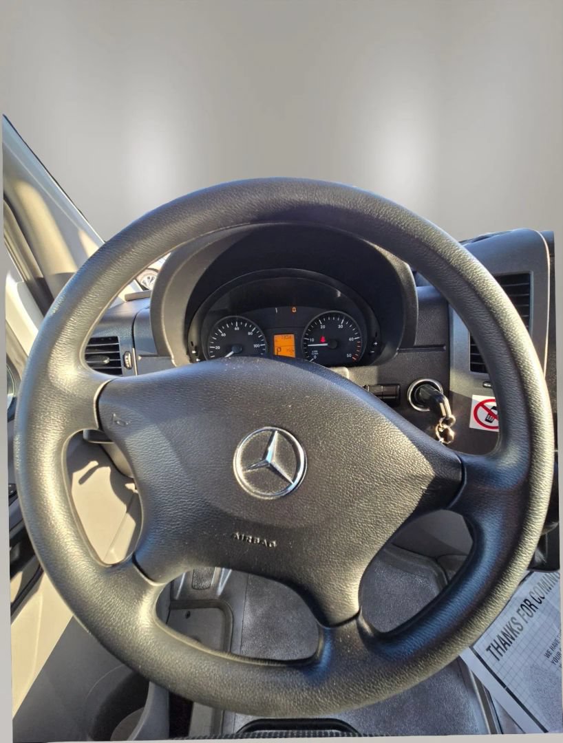 Used 2010 Mercedes-Benz Sprinter 3500 image 15