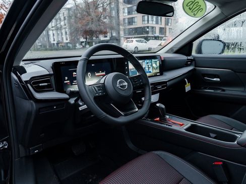 New 2026 Nissan Kicks SR image 20