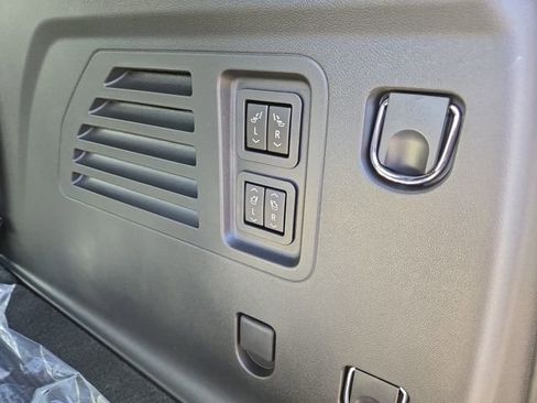 New 2026 GMC Acadia Denali w/ Super Cruise Package image 38