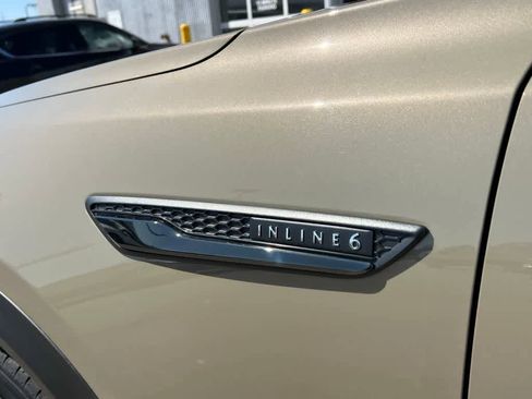 Certified 2025 MAZDA CX-70 3.3 Turbo w/ Premium Package image 10