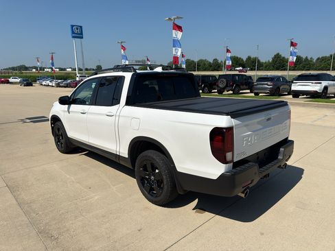 Used 2024 Honda Ridgeline Black Edition image 7