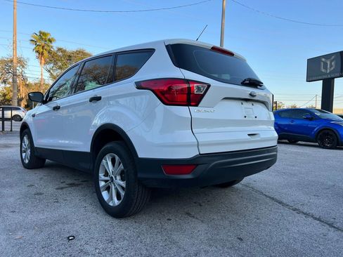 Used 2019 Ford Escape S image 8