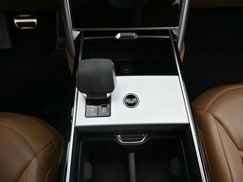 Used 2024 Land Rover Range Rover SE AWD/4WD image 30