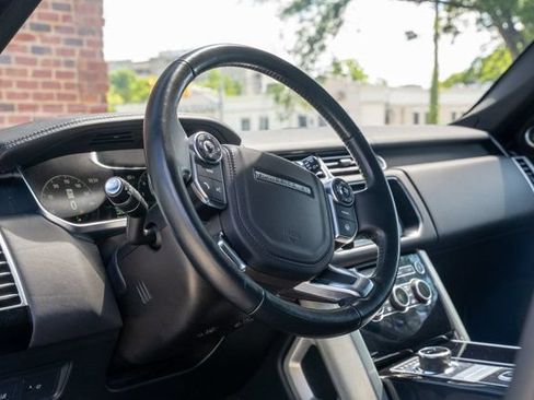 Used 2017 Land Rover Range Rover Supercharged AWD/4WD image 20