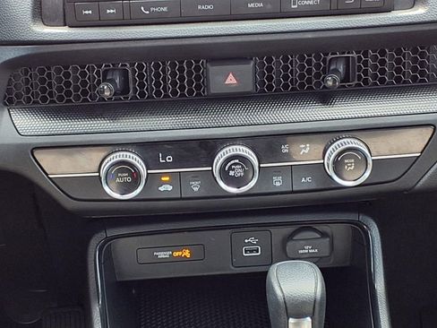 Used 2024 Honda CR-V LX image 15