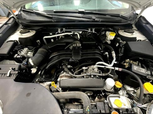 Used 2022 Subaru Outback Premium image 28