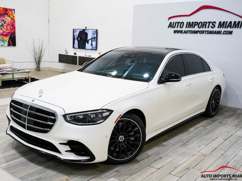 Used 2022 Mercedes-Benz S 580 4MATIC Sedan image 1