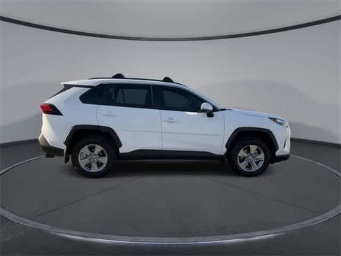 Used 2025 Toyota RAV4 XLE image 9