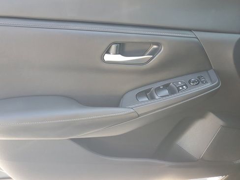 Used 2020 Nissan Sentra SV FWD image 21