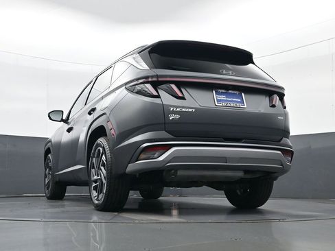 Certified 2025 Hyundai Tucson Limited image 26