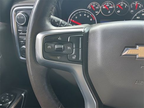 Used 2020 Chevrolet Silverado 1500 LT w/ Texas Edition image 17