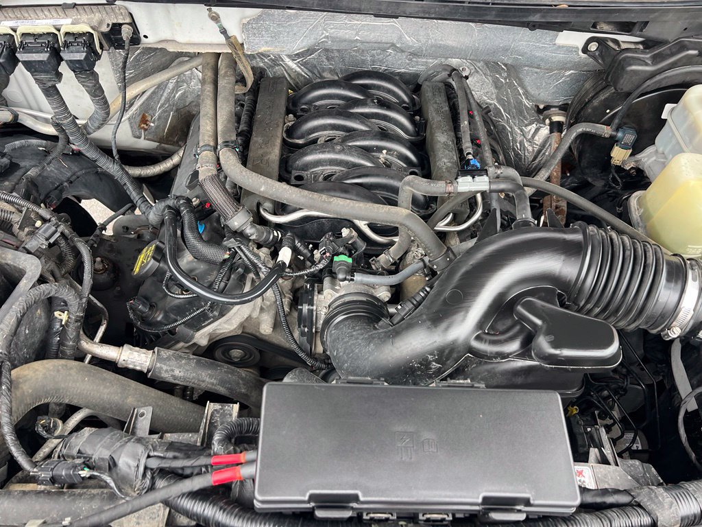 Used 2014 Ford F150 FX4 w/ Equipment Group 402A Luxury AWD/4WD image 46