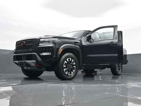 Used 2024 Nissan Frontier PRO-4X AWD/4WD image 31