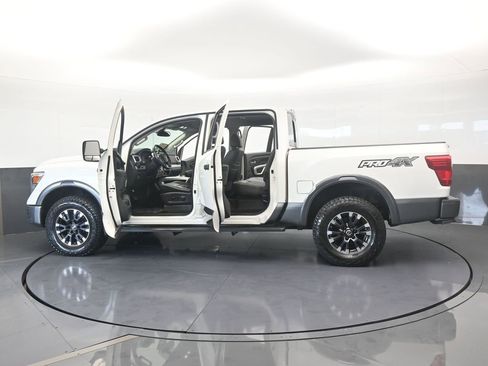 Used 2018 Nissan Titan PRO-4X w/ Pro-4x Convenience Package image 81