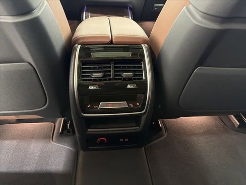 Used 2026 BMW X7 xDrive40i AWD/4WD image 28
