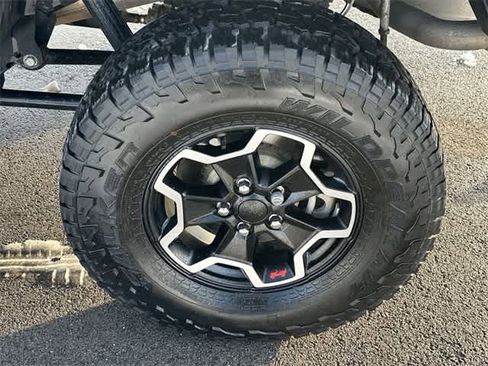 Used 2021 Jeep Gladiator Rubicon w/ LED Lighting Group image 5