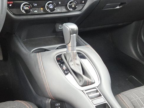 Certified 2024 Honda HR-V Sport image 32