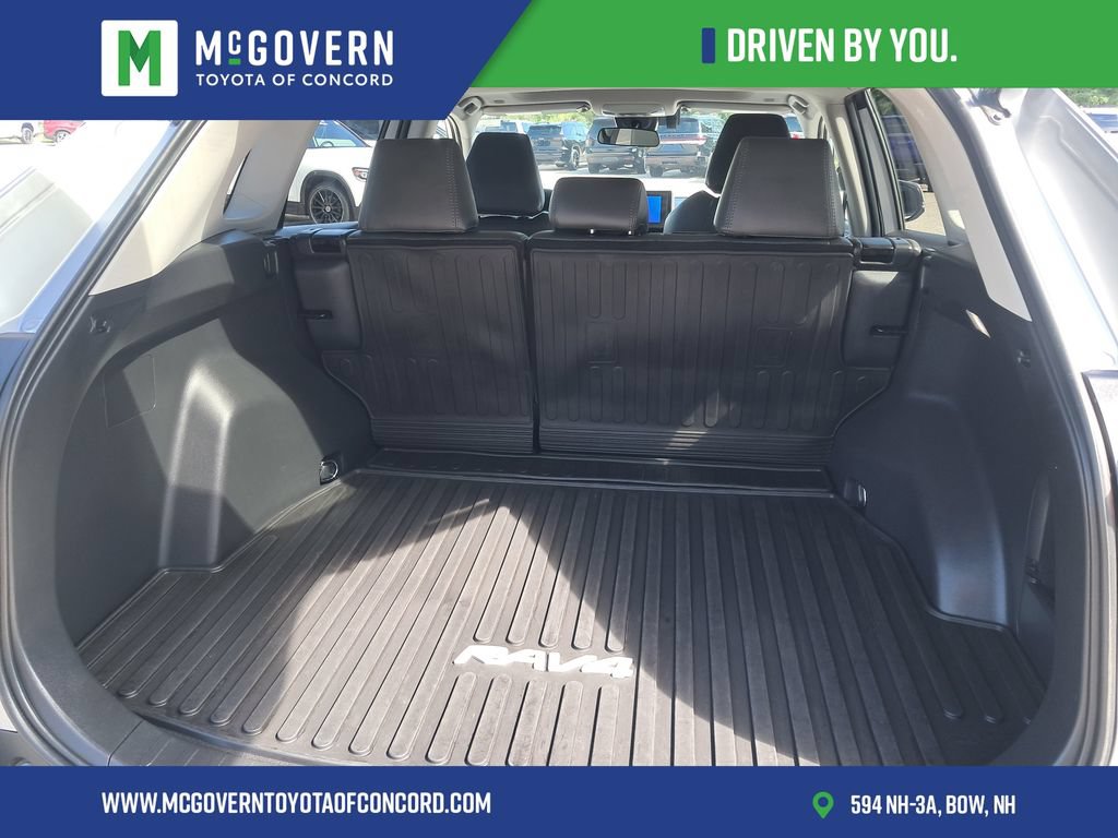 Used 2024 Toyota RAV4 XLE w/ Convenience Package AWD/4WD image 4
