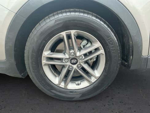 Used 2018 Hyundai Santa Fe Sport FWD image 13