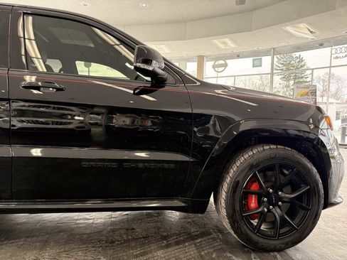 Used 2020 Jeep Grand Cherokee SRT image 6