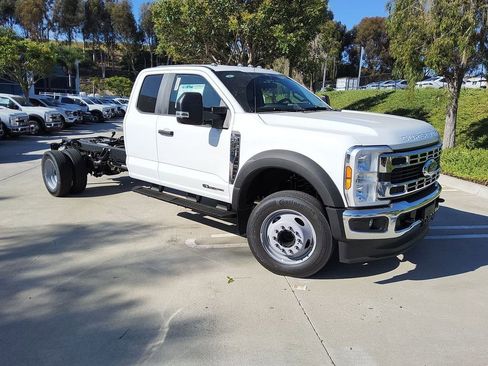 New 2026 Ford F450 XL w/ XL Chrome Package RWD image 17