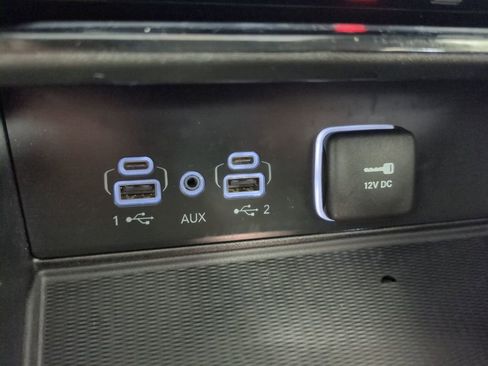 Used 2023 Jeep Grand Cherokee Limited w/ Luxury Tech Group II image 28