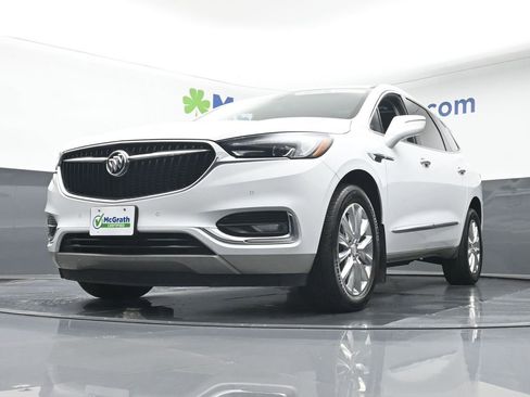 Used 2021 Buick Enclave Premium w/ Sun and Sites Package image 6
