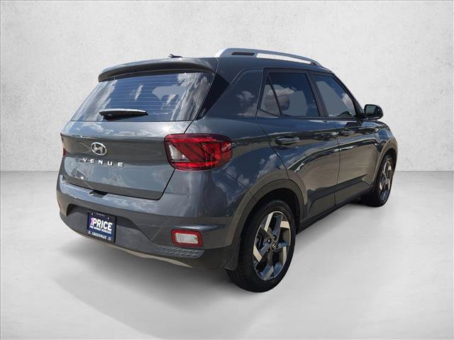 Used 2025 Hyundai Venue SEL FWD image 5