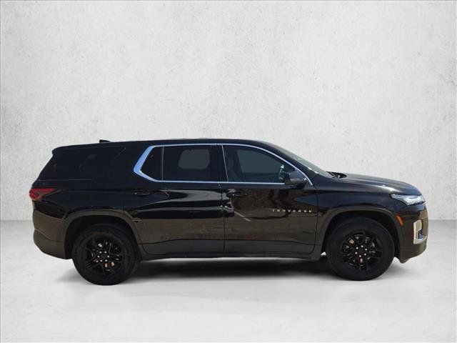 Used 2023 Chevrolet Traverse LS FWD image 4