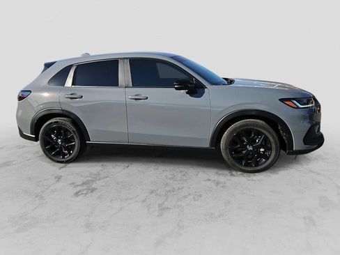 Used 2024 Honda HR-V Sport image 9