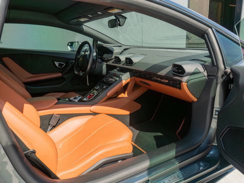 Used 2016 Lamborghini Huracan LP 610-4 image 13