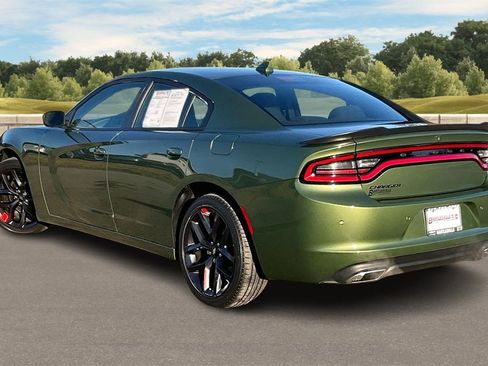 Used 2023 Dodge Charger SXT w/ Blacktop Package image 11