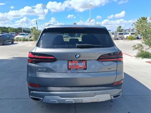 New 2026 BMW X5 sDrive40i w/ Premium Package RWD image 5