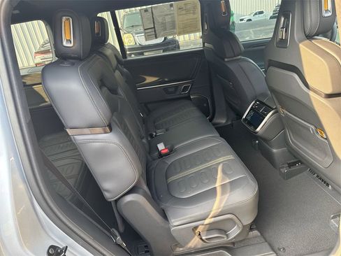 Used 2024 Rivian R1S Adventure image 28