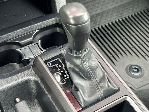 Certified 2023 Toyota Tacoma TRD Off-Road AWD/4WD image 21
