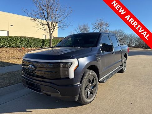 Used 2022 Ford F150 Lightning Lariat w/ Equipment Group 511A High image 7