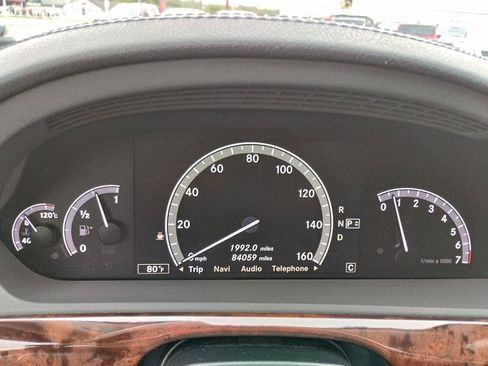 Used 2010 Mercedes-Benz S 550 4MATIC image 13