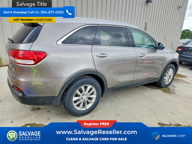 Used 2016 Kia Sorento AWD w/ LX Convenience Package image 4