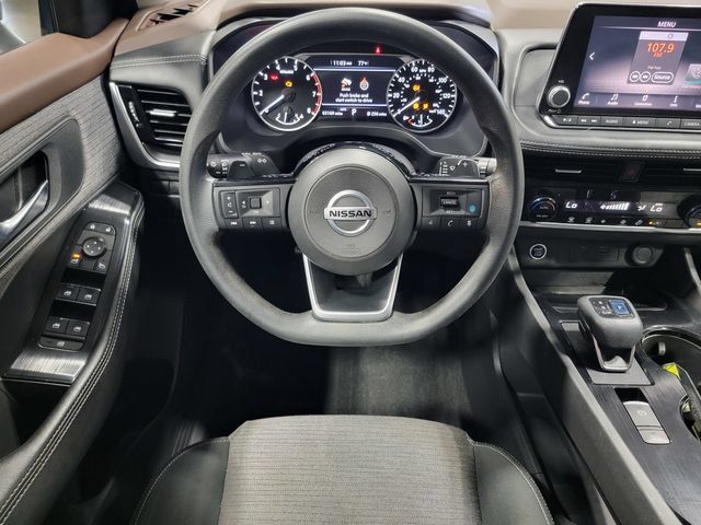 Used 2021 Nissan Rogue SV AWD/4WD image 25