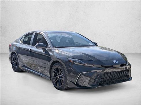 New 2026 Toyota Camry SE FWD image 6