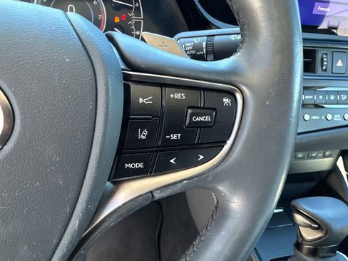 Certified 2025 Lexus ES 350 w/ Premium Package FWD image 28