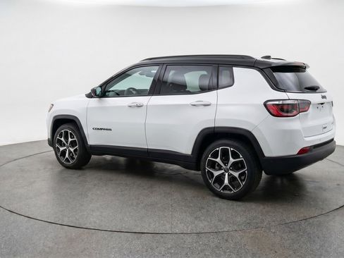 Used 2025 Jeep Compass Limited AWD/4WD image 6