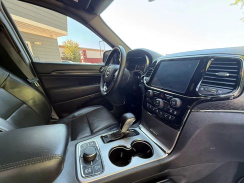 Used 2019 Jeep Grand Cherokee High Altitude image 35