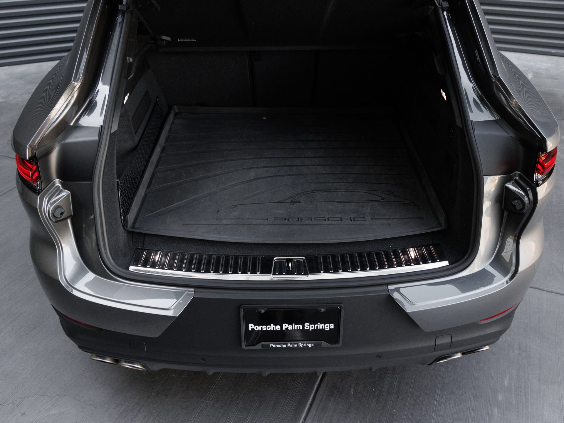 Certified 2025 Porsche Cayenne S AWD/4WD image 29