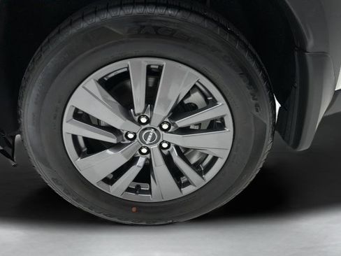 Used 2024 Nissan Pathfinder SV AWD/4WD image 8