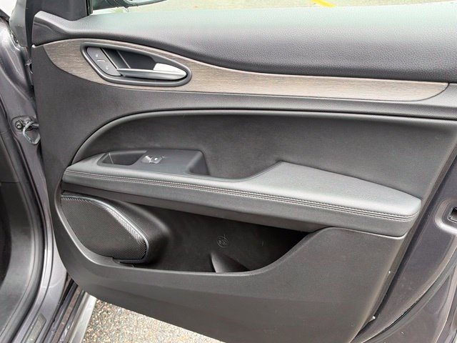Used 2022 Alfa Romeo Stelvio Ti AWD/4WD image 36