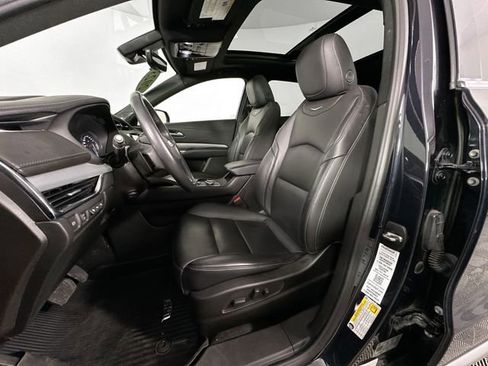 Used 2023 Cadillac XT4 Premium Luxury w/ Sun And Sound Package AWD/4WD image 4