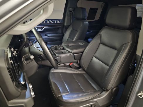 Used 2024 GMC Sierra 1500 SLT image 13